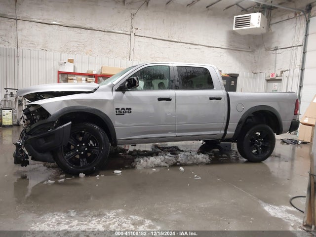 1C6RR7LG9RS149109 RAM 1500 Classic Warlock  4x4 5'7 Box