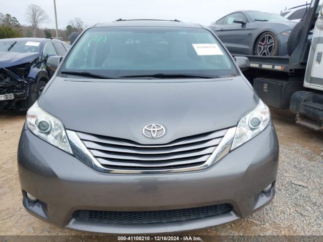 5TDYZ3DC0HS817539 Toyota Sienna Xle/limited