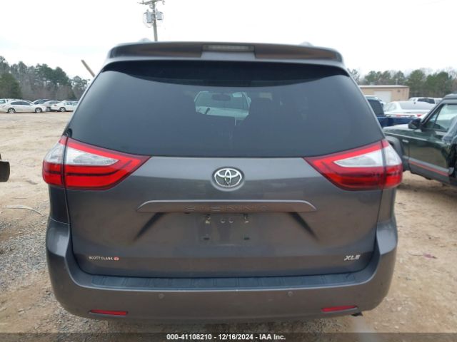 5TDYZ3DC0HS817539 Toyota Sienna Xle/limited