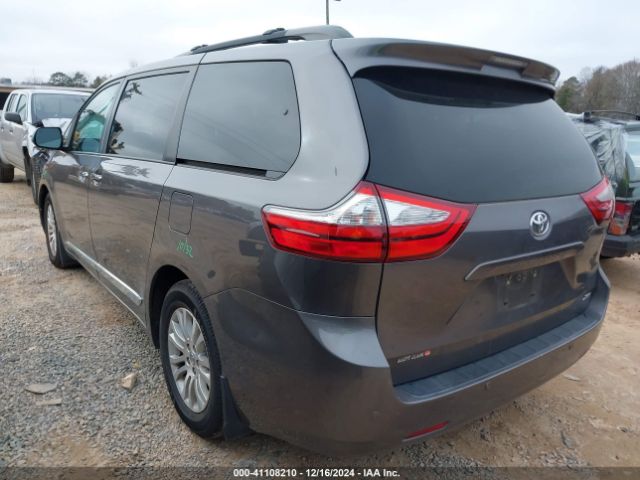 5TDYZ3DC0HS817539 Toyota Sienna Xle/limited