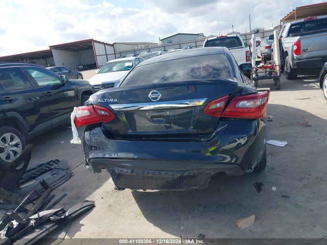 Nissan Altima 2.5 S 2018 1N4AL3AP5JC127339 Image 16