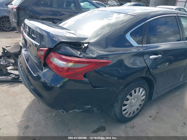 Nissan Altima 2.5 S 2018 1N4AL3AP5JC127339 Image 19