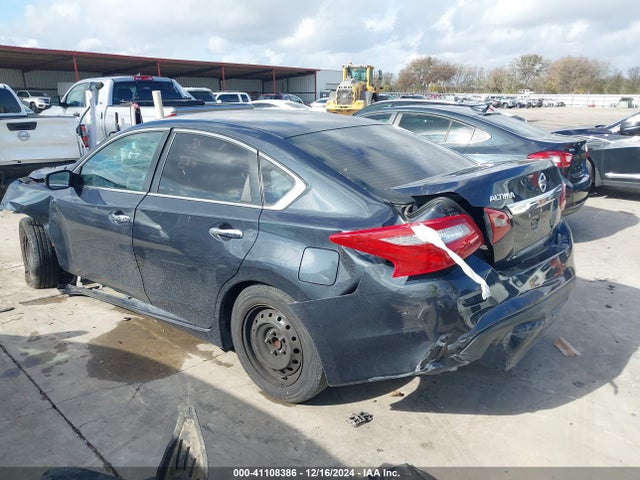 Nissan Altima 2.5 S 2018 1N4AL3AP5JC127339 Image 3