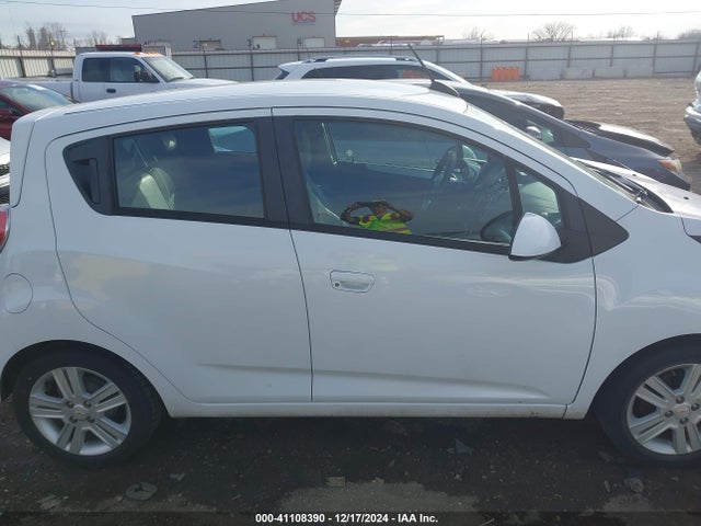Chevrolet Spark 1lt Cvt 2015 KL8CD6S91FC718768 Image 13