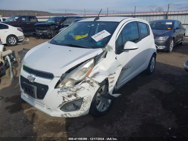 Chevrolet Spark 1lt Cvt 2015 KL8CD6S91FC718768 Image 2