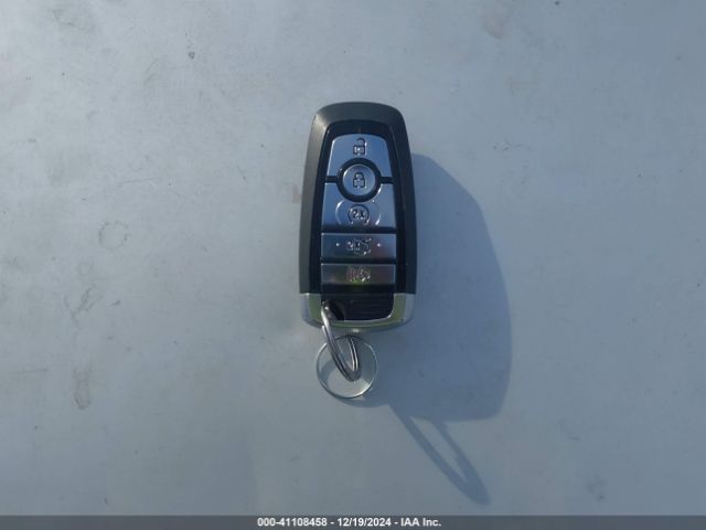 3FA6P0PU1JR281215 Ford Fusion Energi Se Luxury