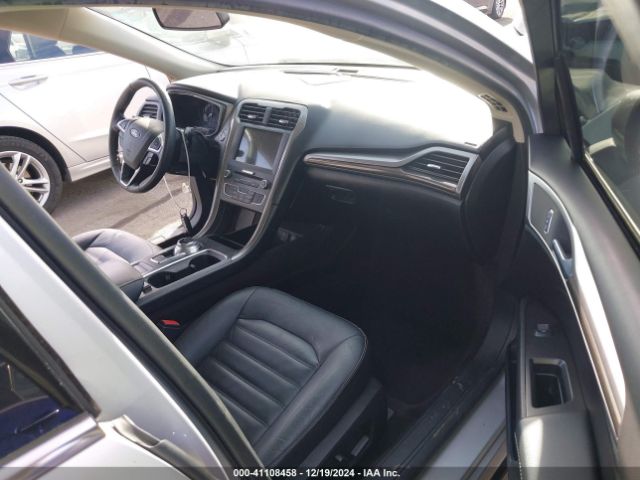3FA6P0PU1JR281215 Ford Fusion Energi Se Luxury