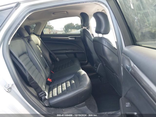 3FA6P0PU1JR281215 Ford Fusion Energi Se Luxury