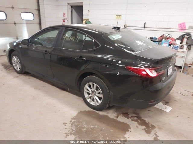 Toyota CAMRY LE 2025 4T1DBADK1SU515044 Image 3