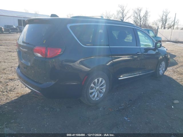 2C4RC1BG3HR569232 Chrysler Pacifica Touring-l