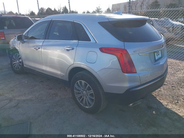 2019 CADILLAC XT5 1GYKNCRSXKZ100695 Photo 2