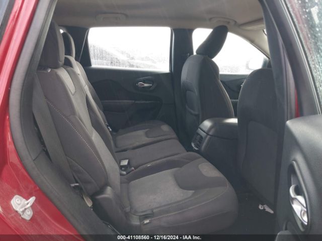 1C4PJLAB6GW136136 Jeep Cherokee Sport
