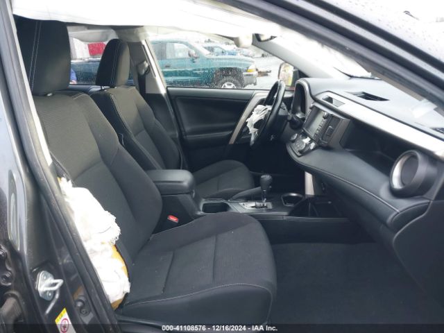 JTMRFREV0JJ198704 Toyota Rav4 Adventure/xle