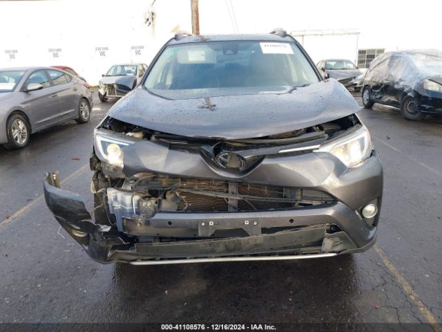 JTMRFREV0JJ198704 Toyota Rav4 Adventure/xle