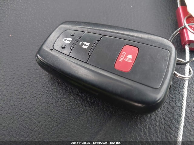 JTDKBRFU6J3065985 Toyota Prius Two