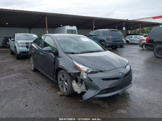 JTDKARFUXG3517982 Toyota Prius Three Touring