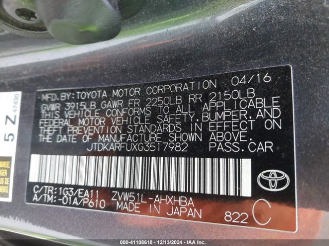 JTDKARFUXG3517982 Toyota Prius Three Touring