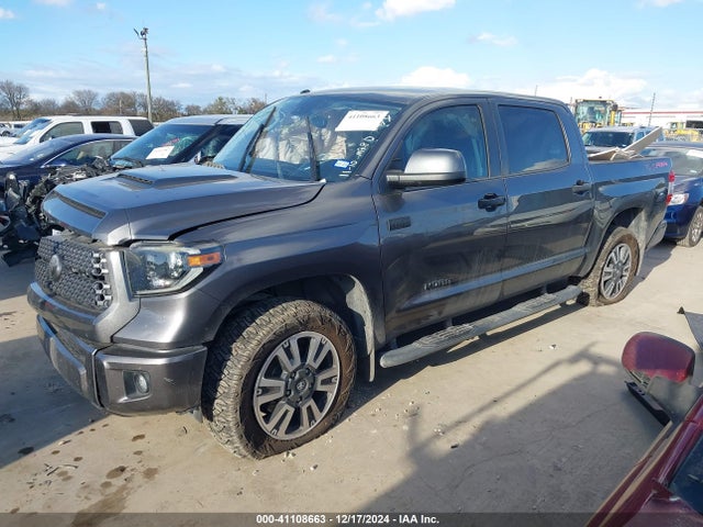5TFDW5F1XKX824143 Toyota Tundra Sr5 5.7l V8