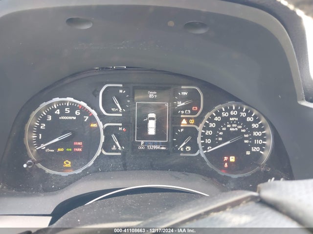 5TFDW5F1XKX824143 Toyota Tundra Sr5 5.7l V8