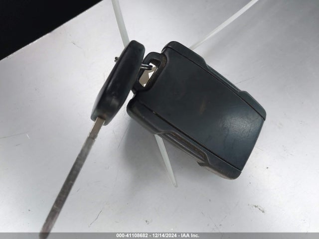 Chevrolet Silverado 1500 Wt 2018 1GCNCNECXJZ906974 Image 11