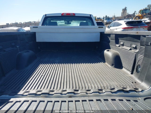 Chevrolet Silverado 1500 Wt 2018 1GCNCNECXJZ906974 Image 8