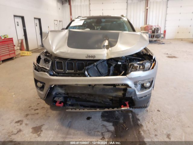 3C4NJDDB9KT795982 Jeep Compass Trailhawk 4x4
