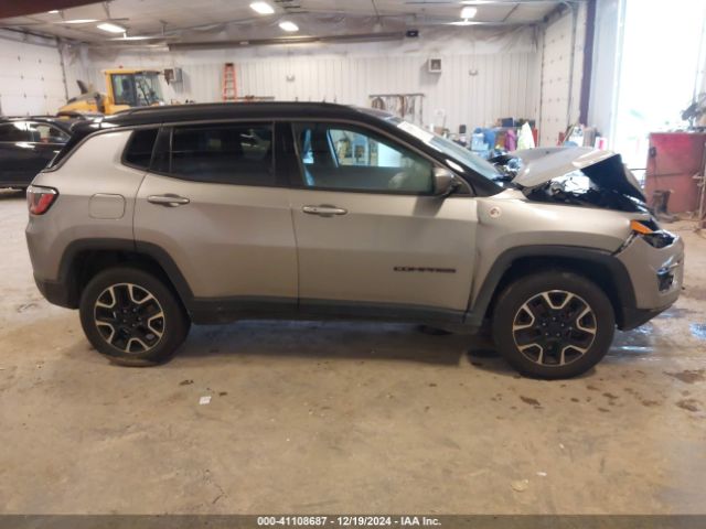 3C4NJDDB9KT795982 Jeep Compass Trailhawk 4x4