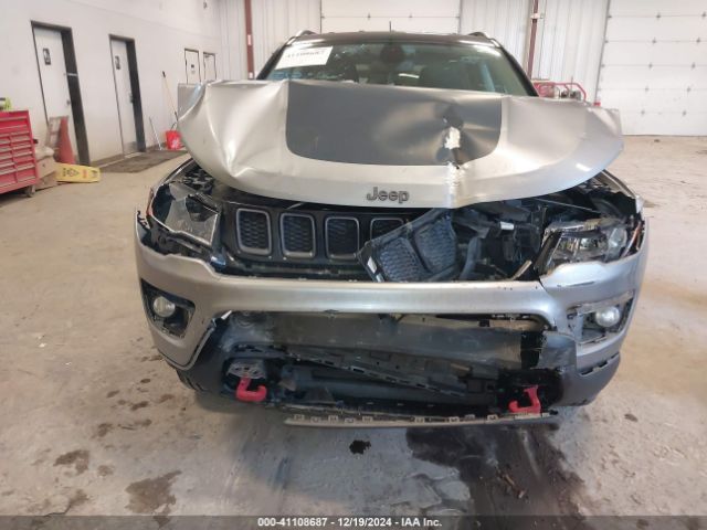 3C4NJDDB9KT795982 Jeep Compass Trailhawk 4x4