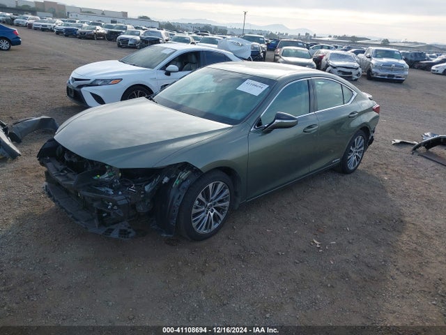 58AD21B19LU010048 Lexus ES 300H