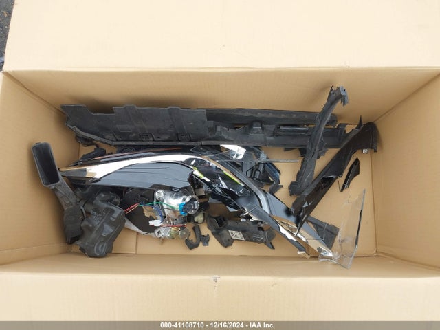 3G1BF6SM1KS589476 Chevrolet Cruze Premier