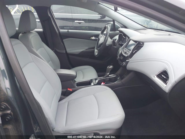 3G1BF6SM1KS589476 Chevrolet Cruze Premier
