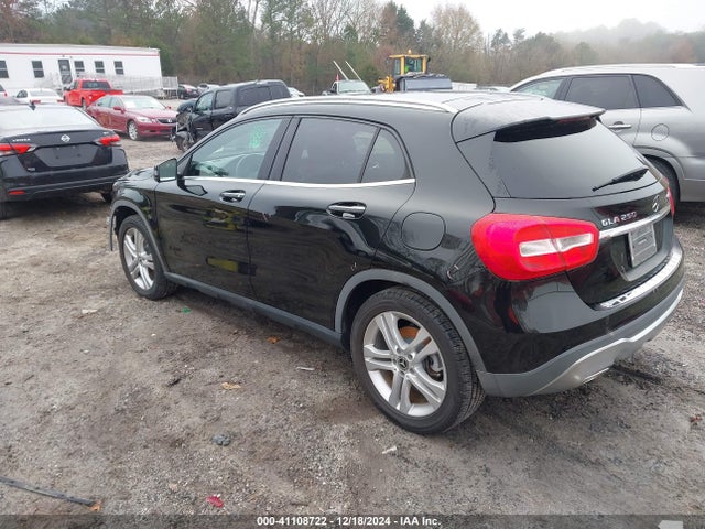 WDCTG4GBXJJ434438 Mercedes-Benz Gla 250 4matic