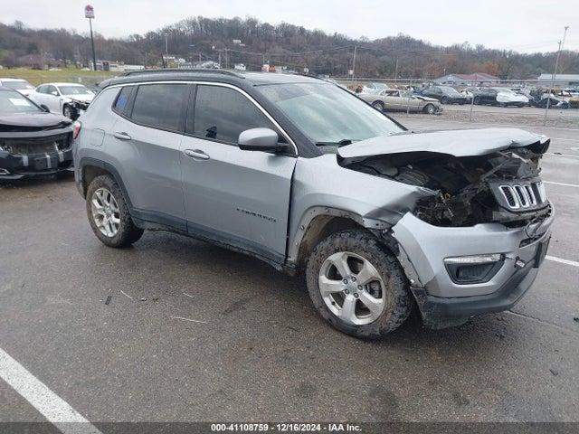 Jeep Compass Latitude 4x4 2018 3C4NJDBBXJT485065 Image 1