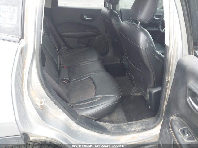 Jeep Compass Latitude 4x4 2018 3C4NJDBBXJT485065 Image 8