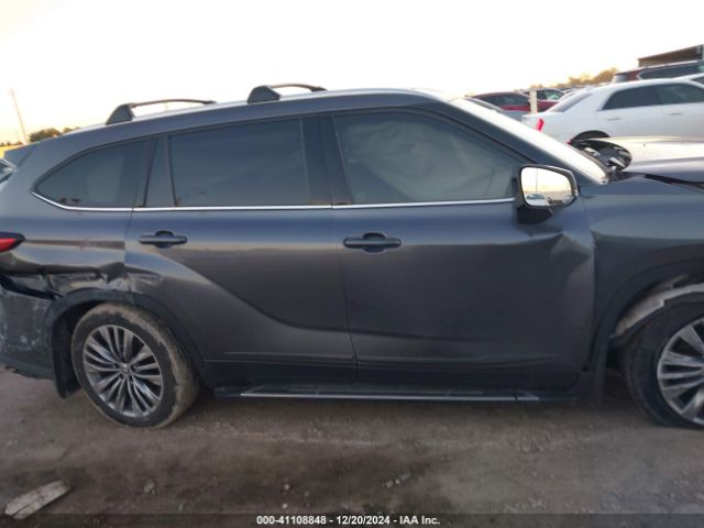 5TDFZRAH0MS050182 Toyota Highlander Platinum
