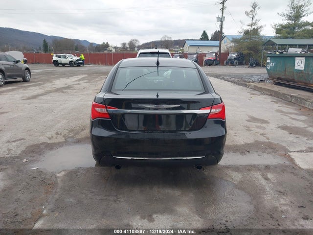 Chrysler 200 Limited 2014 1C3CCBCG9EN186760 Image 17