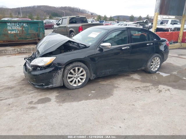 Chrysler 200 Limited 2014 1C3CCBCG9EN186760 Image 2