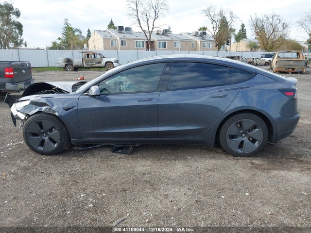 Tesla Model 3 Rear-wheel Drive 2022 5YJ3E1EA4NF374433 Image 13
