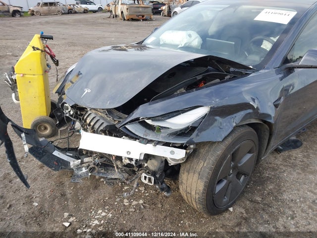 2022 TESLA MODEL 3 5YJ3E1EA4NF374433 Photo 5