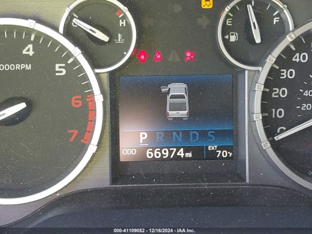 5TFRY5F1XGX210877 Toyota Tundra Sr5 5.7l V8