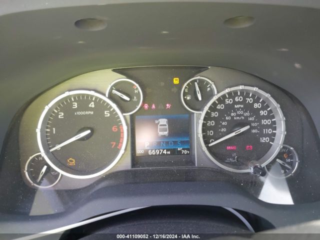 5TFRY5F1XGX210877 Toyota Tundra Sr5 5.7l V8