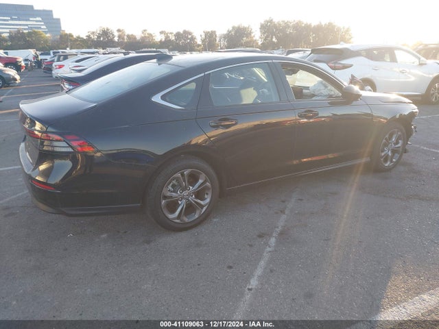 Honda ACCORD EX 2024 1HGCY1F37RA031686 Image 4