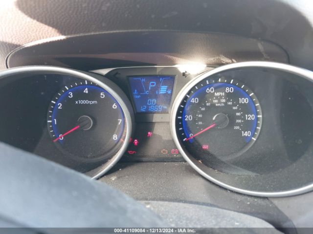 KM8JT3AF7FU022848 Hyundai TUCSON GLS