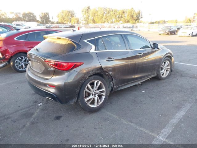 2017 INFINITI QX30 SJKCH5CP0HA018738 Photo 3