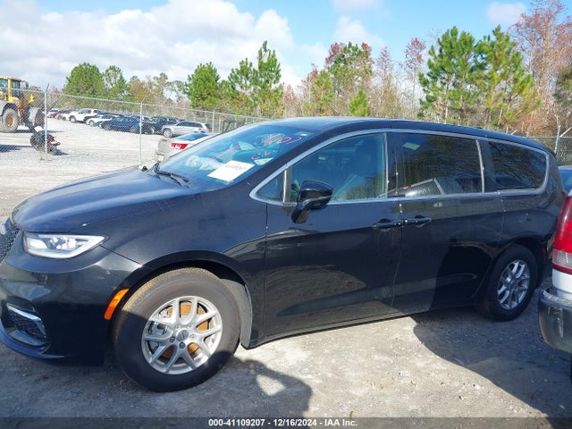 Chrysler Pacifica Select 2025 2C4RC1BG9SR507194 Image 15