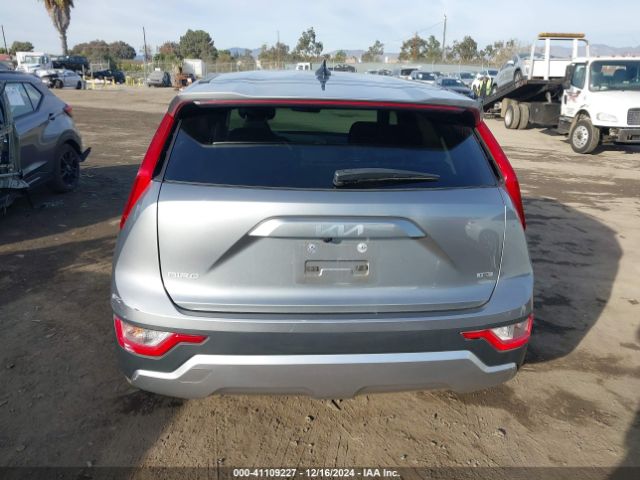 KNDCP3LE1P5087261 KIA NIRO LX