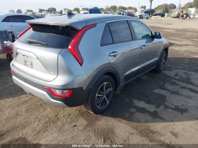 KNDCP3LE1P5087261 KIA NIRO LX