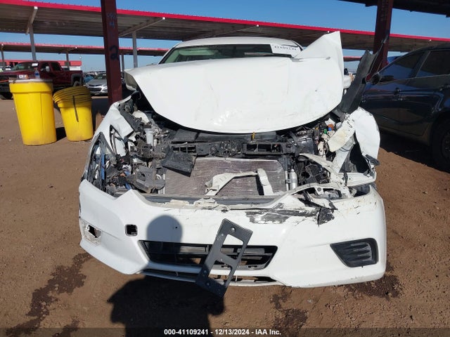 Nissan Altima 2.5 S 2018 1N4AL3AP2JC194383 Image 12