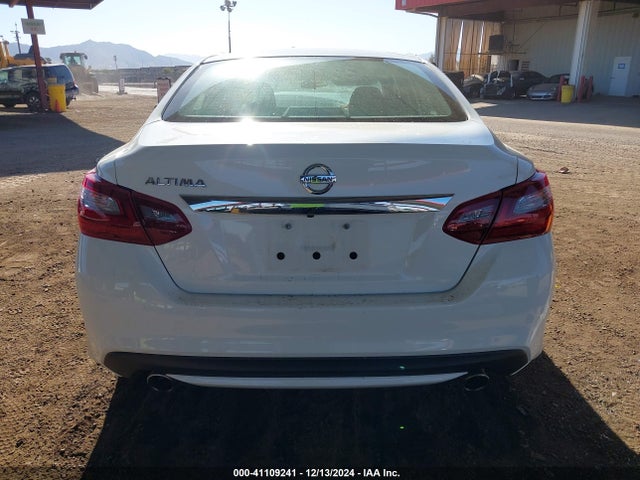 Nissan Altima 2.5 S 2018 1N4AL3AP2JC194383 Image 16