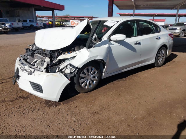 Nissan Altima 2.5 S 2018 1N4AL3AP2JC194383 Image 2